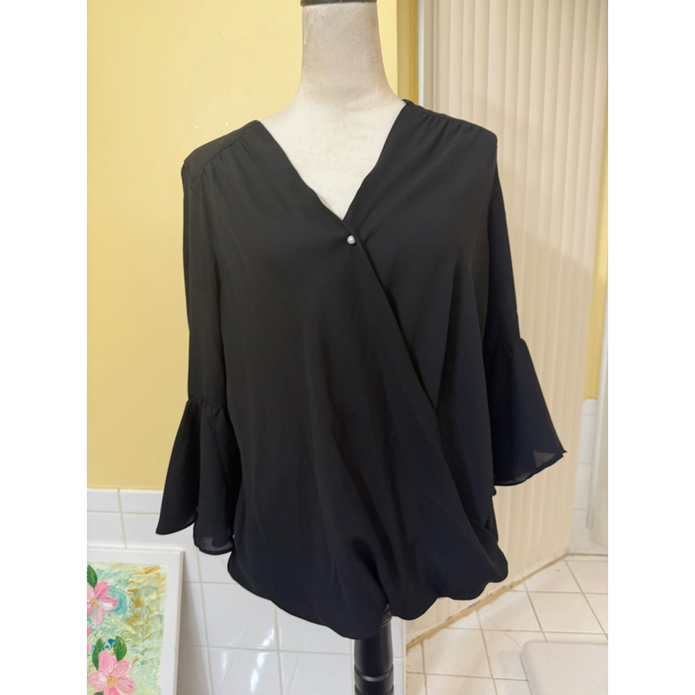Women's Soho Jeans Black Blouse Size M